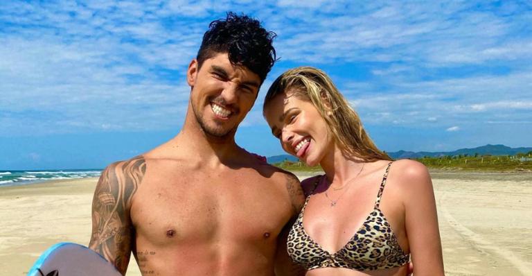 Yasmin Brunet se declara para Gabriel Medina com cliques encantadores: ”Te amo”