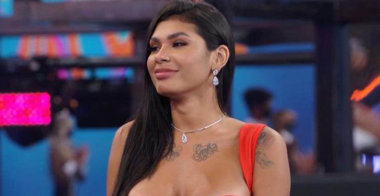 Após descobrir significado de ‘basculho’, Pocah fala sobre Gilberto: ”Depois a gente se resolve”