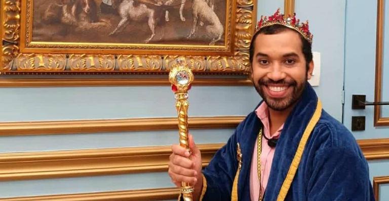 BBB21: Gilberto diverte a web com sua primeira selfie após a eliminação: ”Vigorei”