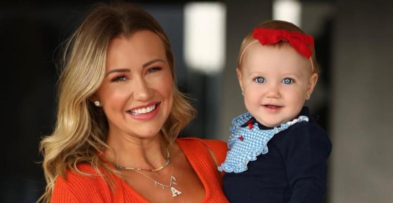 Ana Paula Siebert revela saudade de Vicky e se declara: ”Alegria de contar as horas pra te ver”
