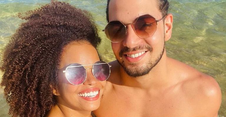 Jeniffer Nascimento faz declaração no aniversário de Jean Amorim: ”Melhor parceiro de vida”