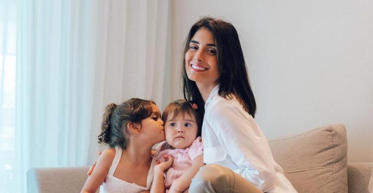 Leticia Almeida canta ‘Moana’ com as filhas e se diverte: ”Não basta ser mãe”