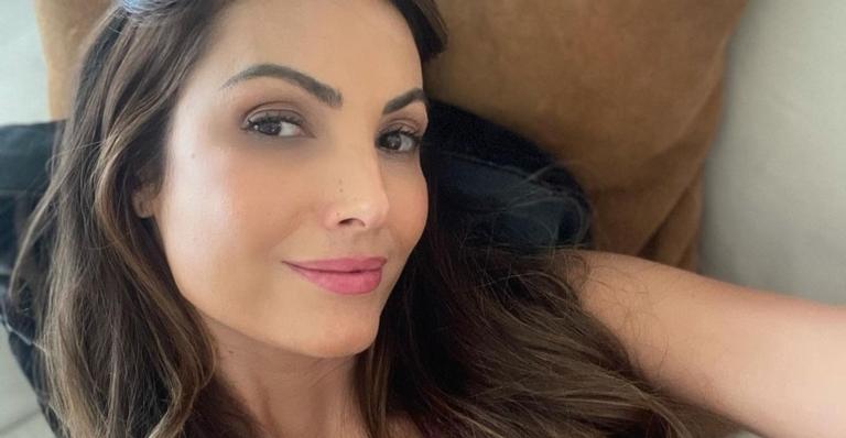 Bem-humorada, Patrícia Poeta posa com roupas de treino e brinca: ”Pausa no Home Office!”