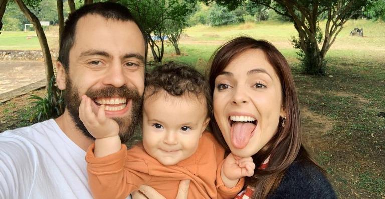 Titi Müller encanta com lindos registros de sua família