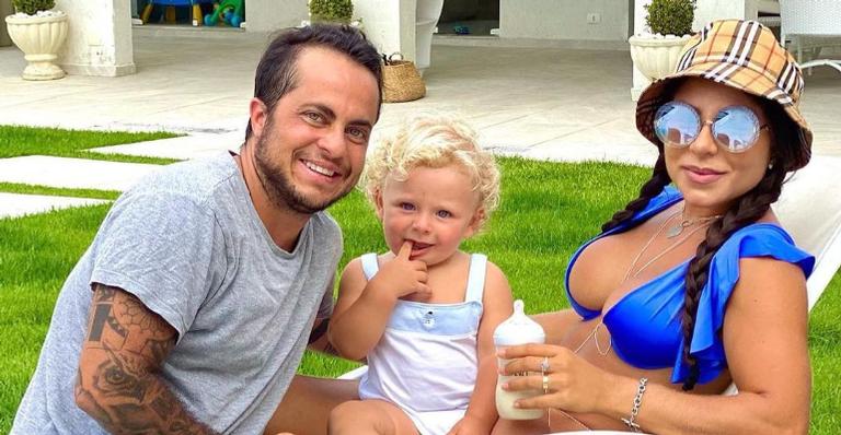 Thammy Miranda relembra anuncio da espera do primeiro filho: ”Sonho que eu não vivi sozinho!”