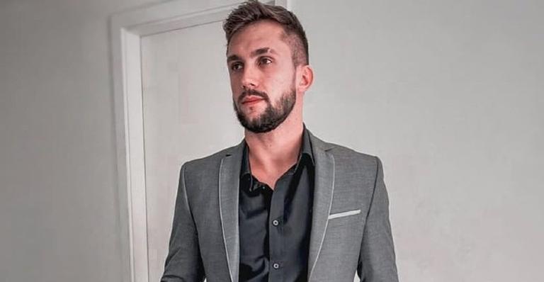 Arthur, do BBB21, se emociona ao voltar para Conduru: ”Muito bom estar em casa outra vez”