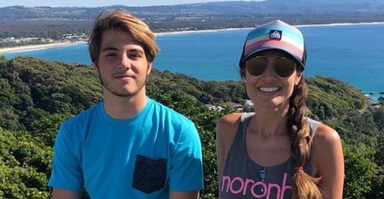 Patrícia Poeta ganha almoço especial do filho no Dia das Mães e web se derrete: ”Filho lindo!”