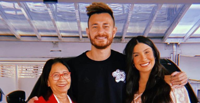 Fred reúne sua família com a de Bianca Andrade no Dia das Mães e comemora: ”Alegria gigantesca”