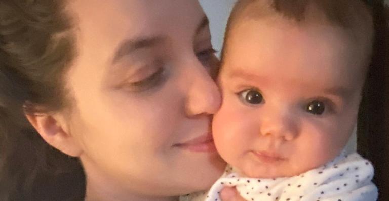 Nathalia Dill celebra seu primeiro Dia das Mães: ”Minha deusa, obrigada por nos escolher”