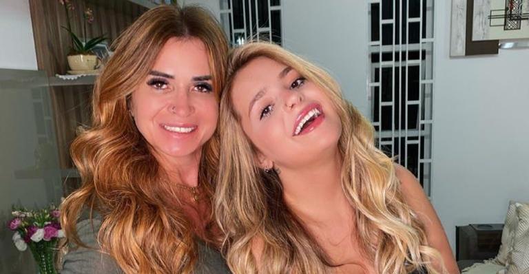 Viih Tube se declara para a mãe postando cliques arrasadores: ”Te amo mais que tudo nesse mundo!”