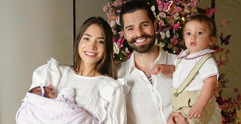 Após postar foto de ultrassom, Romana Novais desmente gravidez: ”Estou brincando”