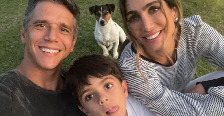 Marcio Garcia aproveita fim de tarde ao lado da família: ”Não precisa muito!”