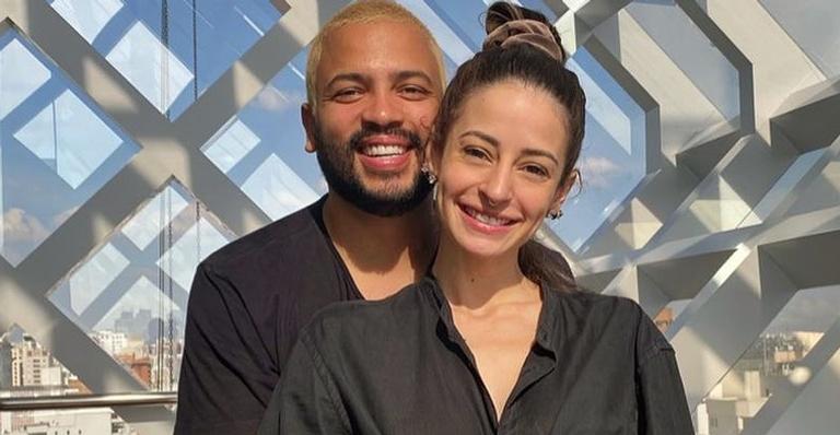 Tamy Contro se declara para Projota ao comemorar aniversário de casamento: ”Te amo muito”
