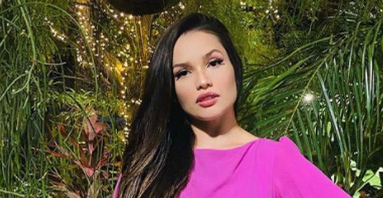 Juliette aparece deslumbrante em vídeo de ensaio e brinca: ”Kylie tá diferente”