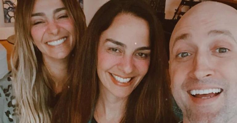 Mônica Martelli publica vídeo do discurso da irmã na missa de sétimo dia de Paulo Gustavo