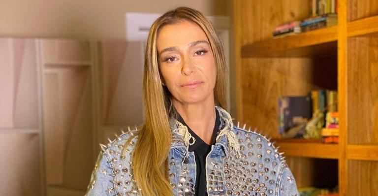 Em retorno ao Saia Justa, Mônica Martelli usa jaqueta de Paulo Gustavo: ”Mais próximo de mim”