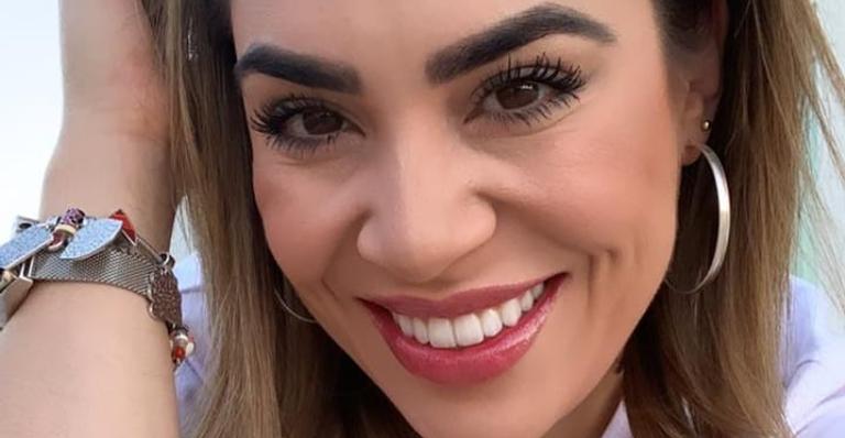 Naiara Azevedo esbanja curvas esculturais em macacão de academia e web baba: ”Gata demais”