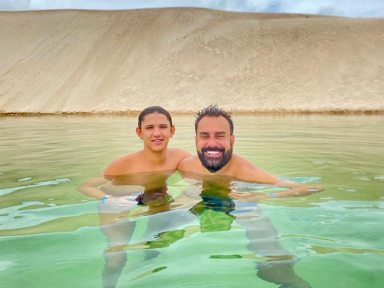 Romance do apresentador Fábio Ramalho e João Paulo Santos: ”Toda forma de amor é válida”