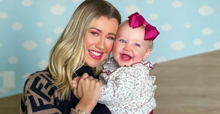 Ana Paula Siebert comemora um ano da filha com homenagem emocionante: ”Você nasceu e eu renasci”