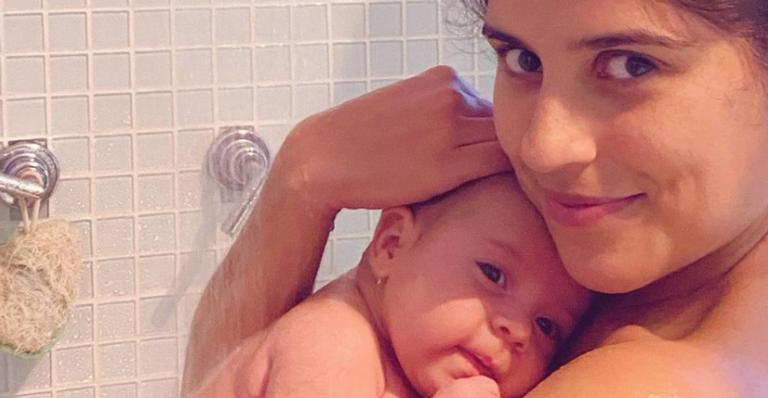 Camilla Camargo se declara ao celebrar 2 meses da filha, Julia: ”Te amo tanto tanto minha pequena”
