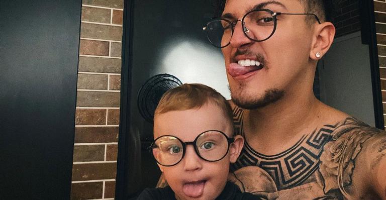 Christian Figueiredo explode o fofurômetro com vídeo do filho posando para câmera