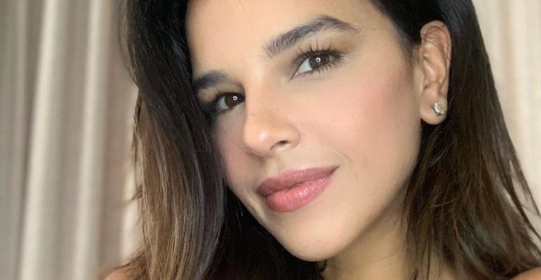 Mariana Rios explode o fofurômetro ao aparecer abraçando a afilhada: ”Pititica da dindinha”