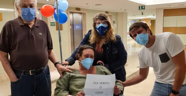 Bárbara Bruno, filha de Nicette Bruno, recebe alta após ficar intubada: ”Ela venceu a Covid”