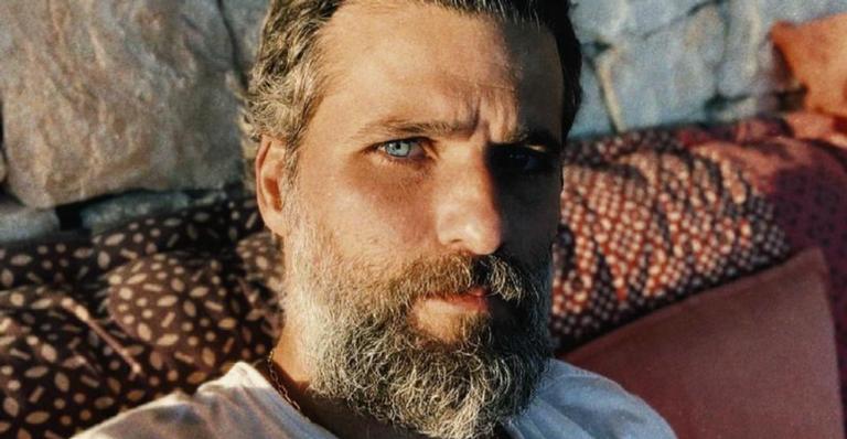 Bruno Gagliasso abre álbum de fotos de sua viagem à Ibiza: ”Que lugar lindo”