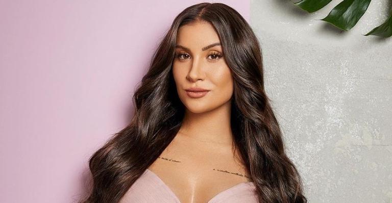 À espera de seu primeiro filho, Bianca Andrade exibe o barrigão: ”Tão feliz em ser sua mamãe”