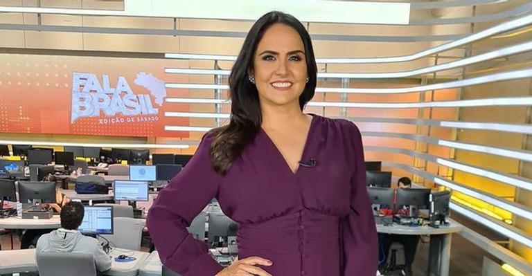 Carla Cecato posta foto de esperança após deixar a Record TV