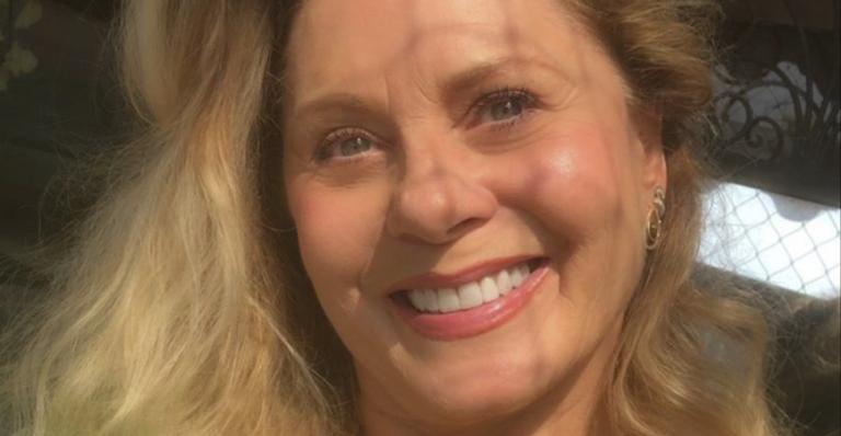 Vera Fischer utiliza as redes para exibir visual inusitado: ”Quis mostrar meu conjunto”