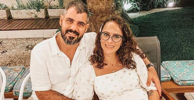 Juliano Cazarré se declara para esposa, Letícia: ”Cada dia que passa ela fica mais linda”
