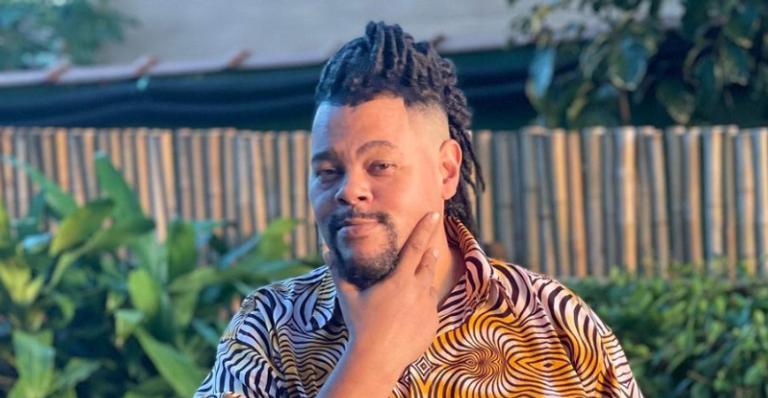 Babu Santana surge se divertindo ao dançar com os filhos: ”Coreografia no rolê”