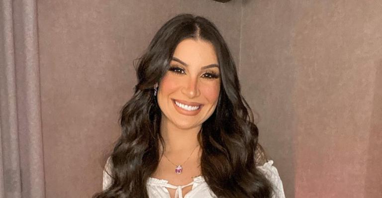 Bianca Andrade se derrete ao publicar registro mostrando o barrigão: ”É pra eu amar”