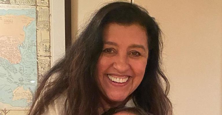 Regina Casé surge com os filhos e relembra gravidez de Benedita: ”Uma das emoções mais lindas”