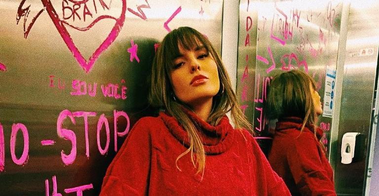 Thais Braz, do BBB21, posa deslumbrante e dispara: ”Sextou”