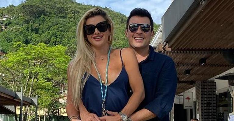 Wellington Muniz comemora aniversário da esposa, Mirella Santos: ”Grande e super mulher”