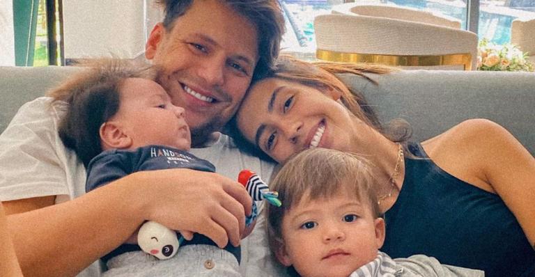 Gabi Brandt derrete corações ao celebrar os 4 meses de seu filho caçula: ”Muito amor e gostosura!”