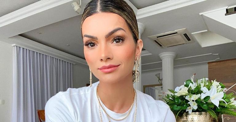 Kelly Key recebe primeira dose da vacina contra Covid-19: ”Precisamos dela para resistir”