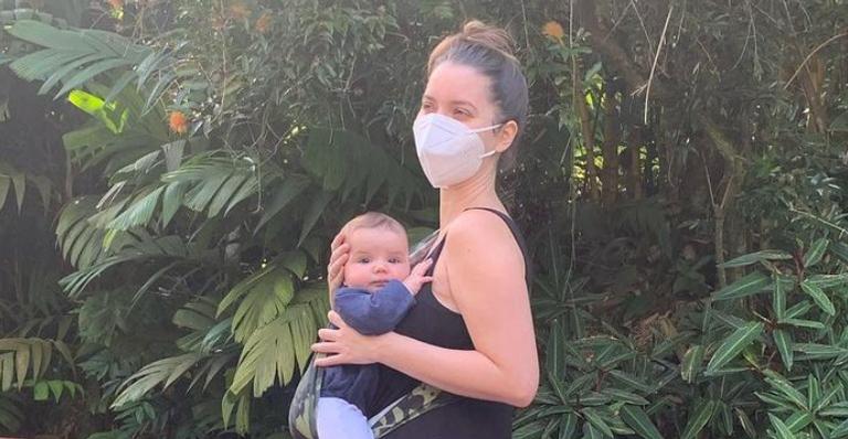 Coladinha com Eva, Nathalia Dill arranca elogios ao mostrar a filha sorridente: ”Quanta fofura”