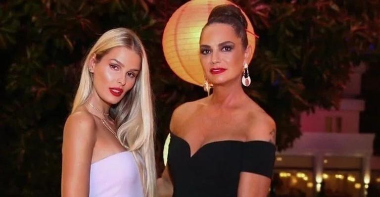 Yasmin Brunet celebra aniversário de 59 anos da mãe, Luiza Brunet: ”Te amo”
