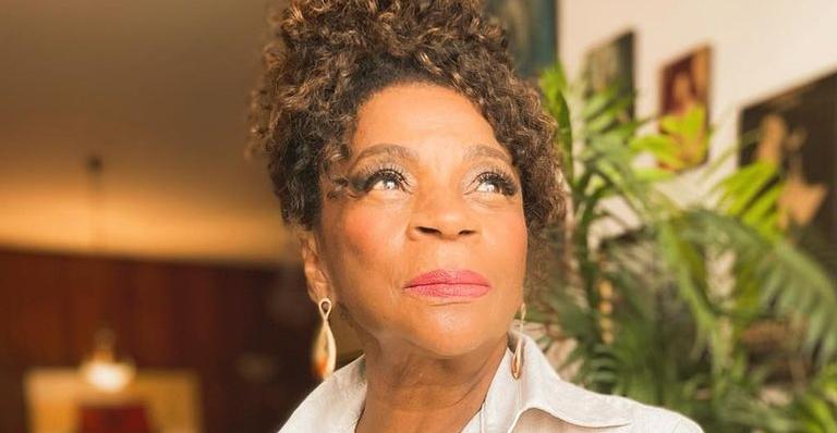 Zezé Motta sobre a pandemia: ”Me fez rever várias situações da minha vida”