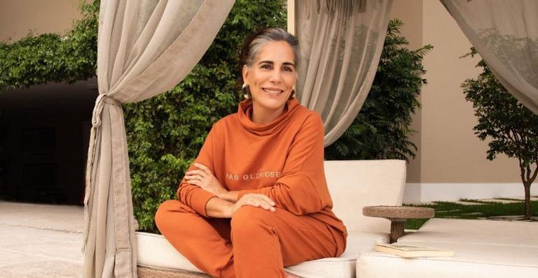 Glória Pires emana positividade ao incentivar o cultivo de bons hábitos
