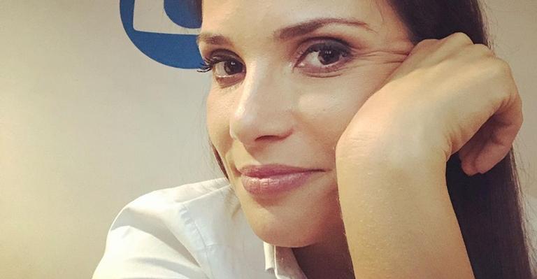 Muito amor! Sabina Simonato mostra primeiro banho de sol da filha, Sophia