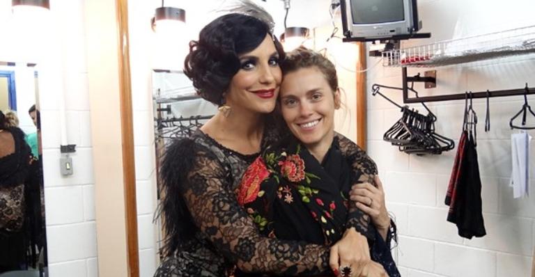Carolina Dieckmann abre o coração em texto para celebrar aniversário de Ivete Sangalo: ”Te amo!”