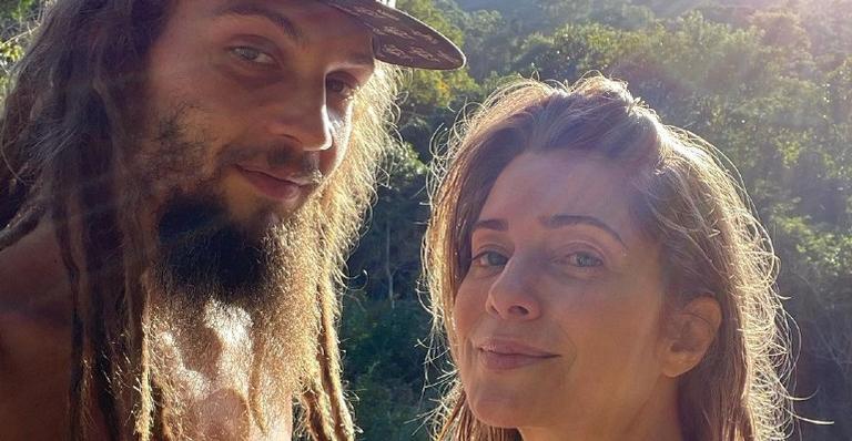 Em clima de nostalgia, Leticia Spiller resgata cliques românticos com Pablo Vares