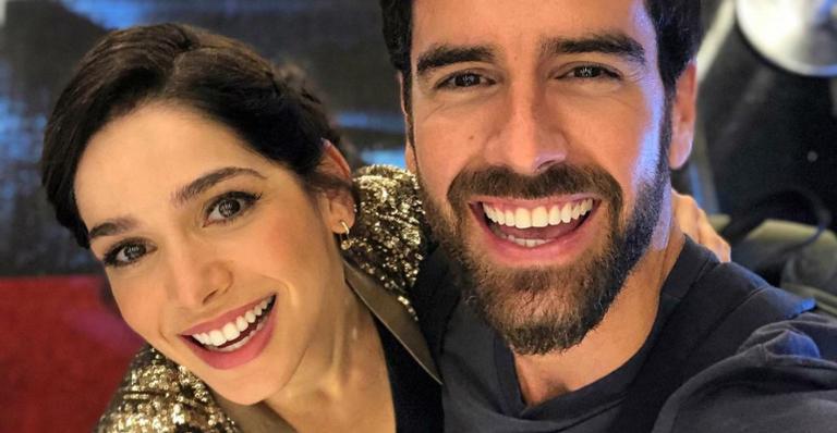 Marcos Pitombo mostra bastidores de ‘Salve-se Quem Puder’ ao lado de Sabrina Petraglia
