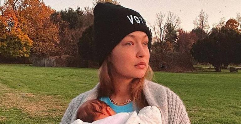 Gigi Hadid compartilha clique inédito da primeira gravidez: ”Ano passado”