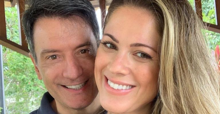 Jacqueline Brazil comemora um ano de namoro com Luiz Carlos Jr.: ”Meu parceiro”