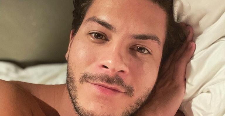 Arthur Aguiar fala sobre as lesões que sofreu durante ensaio da ‘Super Dança dos Famosos’